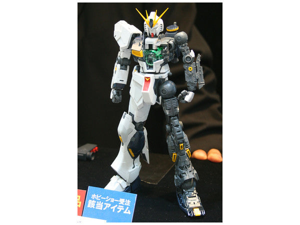 Bandai 1/100 MG Nu Gundam Ver.KA