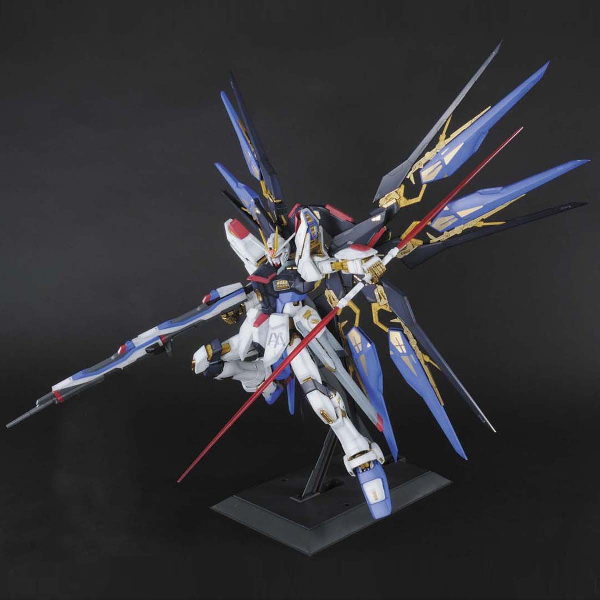 Bandai 1/60 Perfect Grade Strike Freedom Gundam