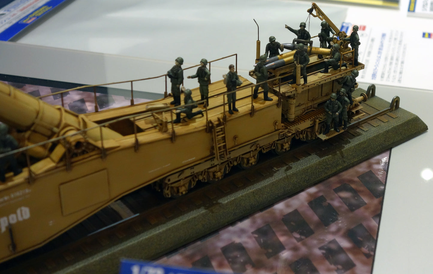 Hasegawa 1/72 German Railway Gun K5(E) "Leopold" w/Figure